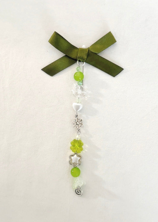 Umri ♡ Green Bow Hijab Charm ౨ৎ